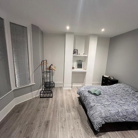 Cozy Two Bed In Brixton Next To Station Apartment Лондон Екстериор снимка