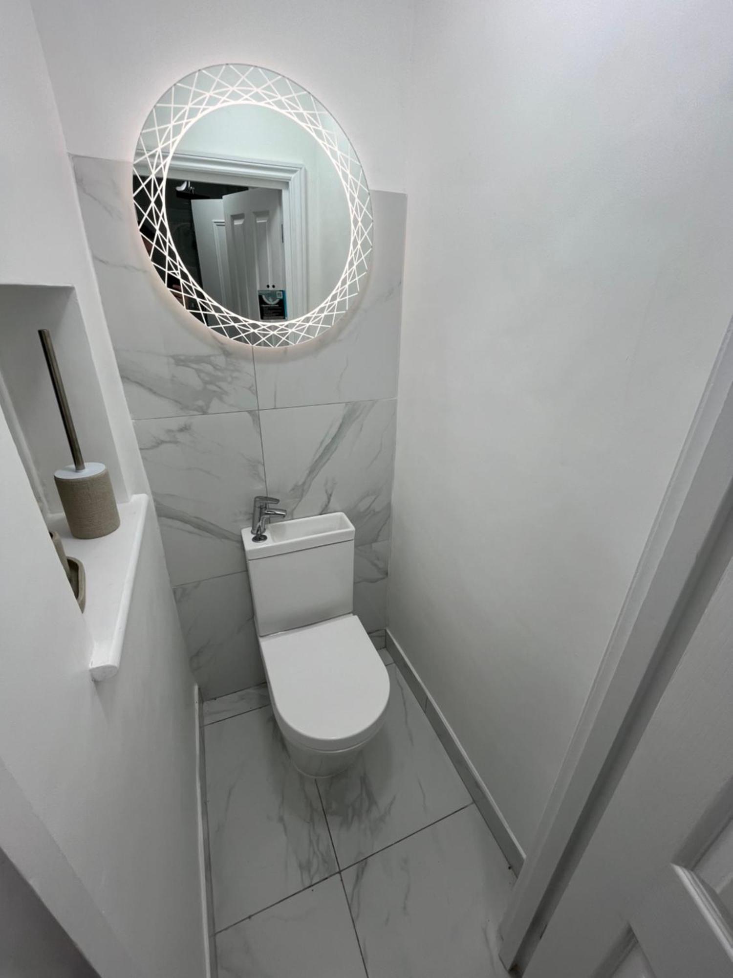 Cozy Two Bed In Brixton Next To Station Apartment Лондон Екстериор снимка